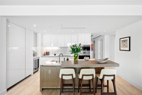 Condo in Fort Lauderdale, Florida, 3 bedrooms № 2081910 - photo 7