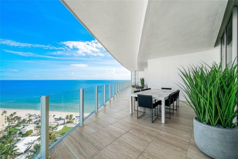 Condo in Fort Lauderdale, Florida, 3 bedrooms № 2081910 - photo 4