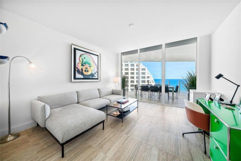 Condo in Fort Lauderdale, Florida, 3 bedrooms № 2081910 - photo 27