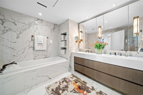 Condo in Fort Lauderdale, Florida, 3 bedrooms № 2081910 - photo 26