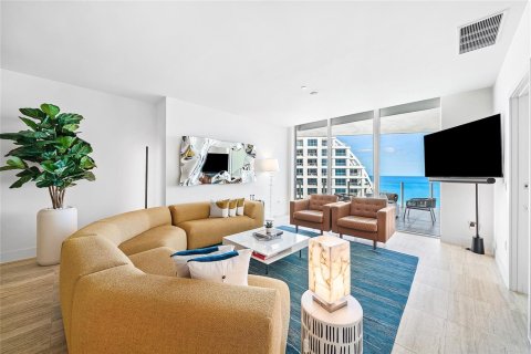 Condo in Fort Lauderdale, Florida, 3 bedrooms № 2081910 - photo 17