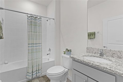House in Wildwood, Florida 3 bedrooms, 168.15 sq.m. № 1690189 - photo 21