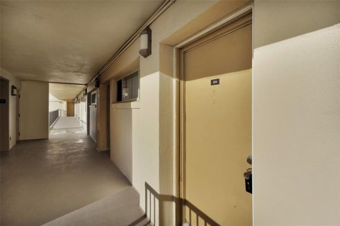 Купить кондоминиум в Ормонд-Бич, Флорида 4 комнаты, 116.13м2, № 2093581 - фото 16