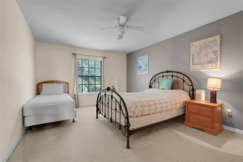 Casa en venta en Kissimmee, Florida, 5 dormitorios, 329.43 m2 № 1918666 - foto 30