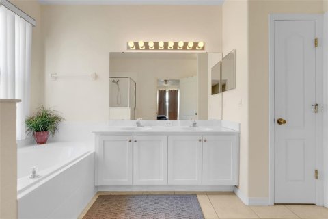 Casa en venta en Kissimmee, Florida, 5 dormitorios, 329.43 m2 № 1918666 - foto 27