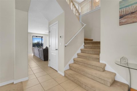 Casa en venta en Kissimmee, Florida, 5 dormitorios, 329.43 m2 № 1918666 - foto 14