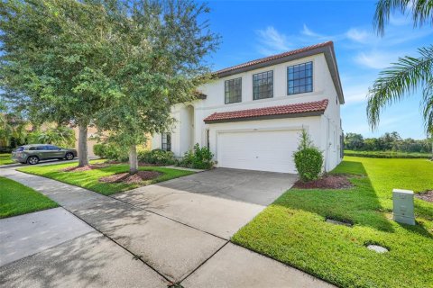 Casa en venta en Kissimmee, Florida, 5 dormitorios, 329.43 m2 № 1918666 - foto 4