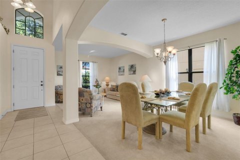 Casa en venta en Kissimmee, Florida, 5 dormitorios, 329.43 m2 № 1918666 - foto 12