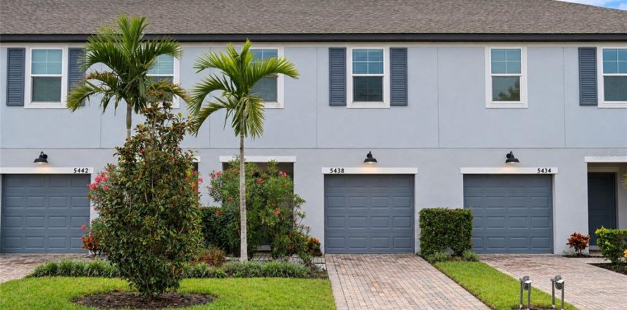 Touwnhouse à Palmetto, Floride 3 chambres, 154.59 m2 № 2415143