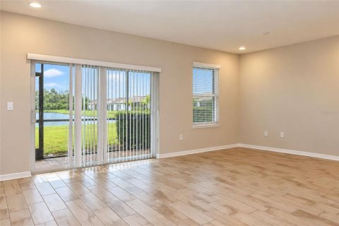 Touwnhouse à vendre à Palmetto, Floride: 3 chambres, 154.59 m2 № 2415143 - photo 4