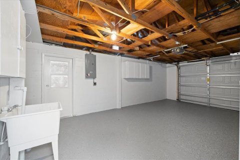 House in Port Richey, Florida 2 bedrooms, 104.79 sq.m. № 1781295 - photo 7