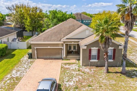 House in Ocoee, Florida 4 bedrooms, 251.39 sq.m. № 1662382 - photo 1