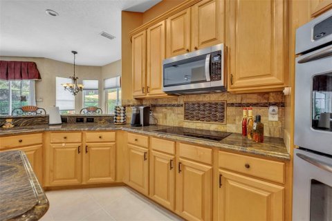 Casa en venta en Apopka, Florida, 5 dormitorios, 319.96 m2 № 2151834 - foto 16