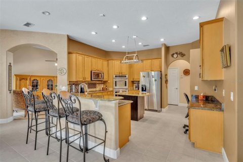 Casa en venta en Apopka, Florida, 5 dormitorios, 319.96 m2 № 2151834 - foto 12