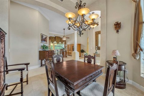 Casa en venta en Apopka, Florida, 5 dormitorios, 319.96 m2 № 2151834 - foto 6