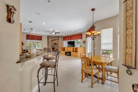 Casa en venta en Apopka, Florida, 5 dormitorios, 319.96 m2 № 2151834 - foto 8