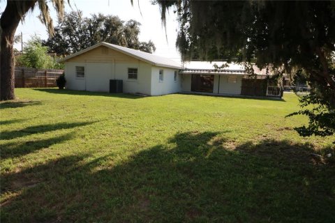 House in Mulberry, Florida 3 bedrooms, 156.08 sq.m. № 2299363 - photo 11
