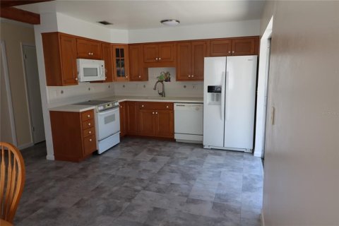 House in Mulberry, Florida 3 bedrooms, 156.08 sq.m. № 2299363 - photo 23