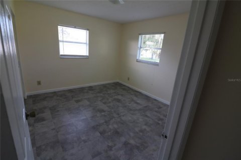 House in Mulberry, Florida 3 bedrooms, 156.08 sq.m. № 2299363 - photo 4