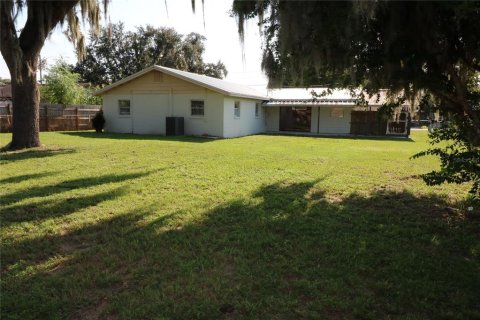 House in Mulberry, Florida 3 bedrooms, 156.08 sq.m. № 2299363 - photo 9