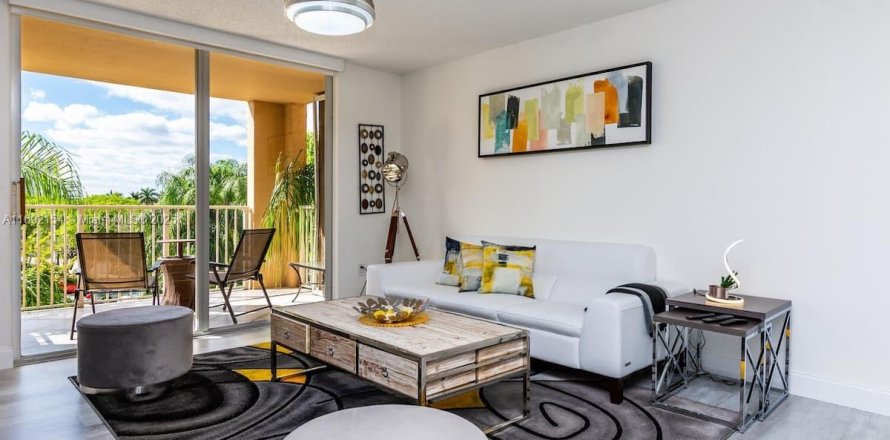 Condo à Aventura, Floride, 2 chambres № 1764625
