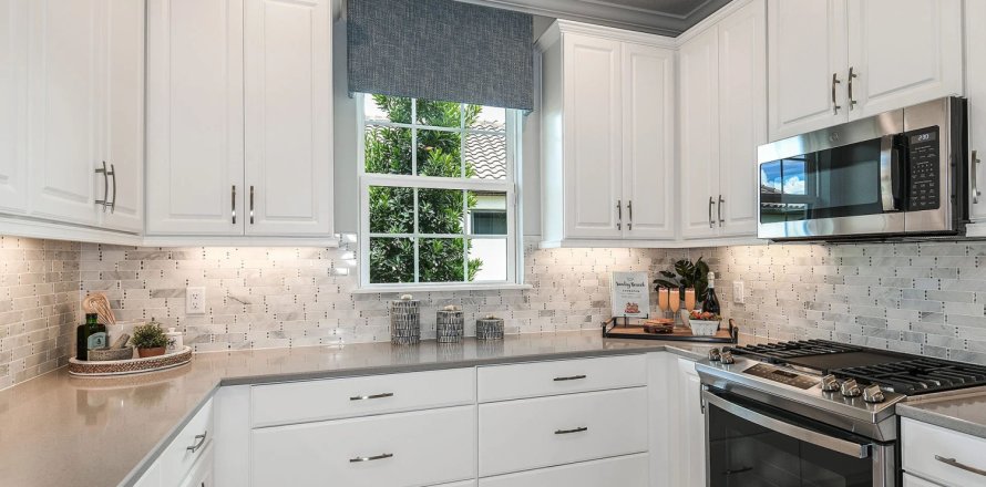 Townhouse in ESPLANADE AT AZARIO LAKEWOOD RANCH in Lakewood Ranch, Florida 2 bedrooms, 142 sq.m. № 147038