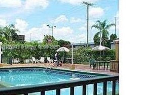 Copropriété à louer à Miami, Floride: 35.77 m2 № 1958556 - photo 14