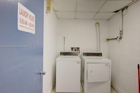 Copropriété à louer à Miami, Floride: 35.77 m2 № 1958556 - photo 9