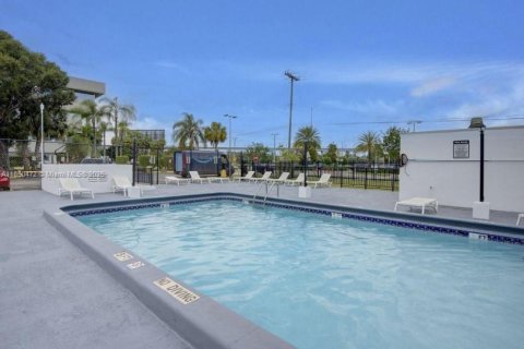 Copropriété à louer à Miami, Floride: 35.77 m2 № 1958556 - photo 13