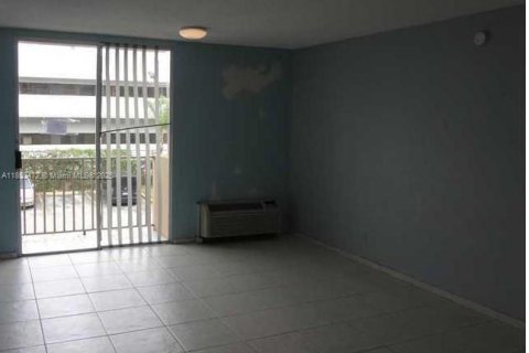 Copropriété à louer à Miami, Floride: 35.77 m2 № 1958556 - photo 6