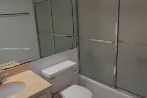 Condominio en venta en Sunny Isles Beach, Florida, 2 dormitorios, 100.98 m2 № 1862486 - foto 24