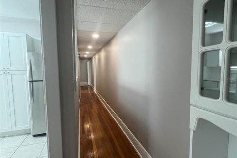 Apartamento en alquiler en Tampa, Florida, 2 dormitorios, 91.23 m2 № 1652568 - foto 7