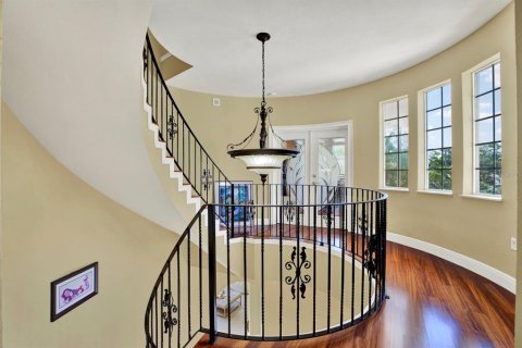 Casa en venta en Tampa, Florida, 5 dormitorios, 353.96 m2 № 2383543 - foto 19