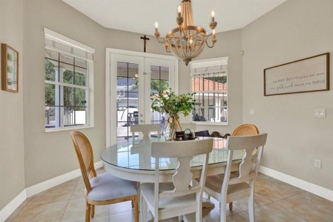 Casa en venta en Tampa, Florida, 5 dormitorios, 353.96 m2 № 2383543 - foto 10
