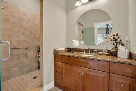 Casa en venta en Tampa, Florida, 5 dormitorios, 353.96 m2 № 2383543 - foto 16