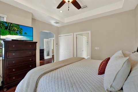 Casa en venta en Tampa, Florida, 5 dormitorios, 353.96 m2 № 2383543 - foto 20