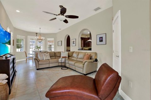 Casa en venta en Tampa, Florida, 5 dormitorios, 353.96 m2 № 2383543 - foto 15