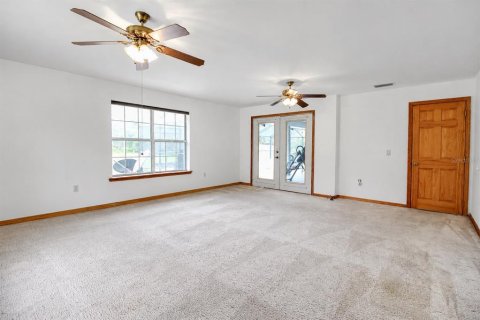 House in Cross City, Florida 4 bedrooms, 256.41 sq.m. № 2156942 - photo 18