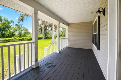 House in Cross City, Florida 4 bedrooms, 256.41 sq.m. № 2156942 - photo 5