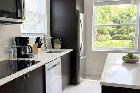 Copropriété à vendre à Doral, Floride: 1 chambre, 99.41 m2 № 2050653 - photo 8