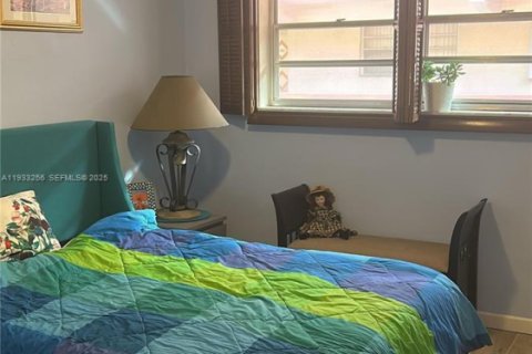 Copropriété à louer à Hallandale Beach, Floride: 2 chambres, 86.86 m2 № 1991170 - photo 11