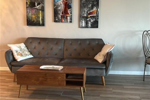 Copropriété à louer à Hallandale Beach, Floride: 2 chambres, 86.86 m2 № 1991170 - photo 5