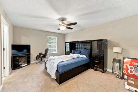 Townhouse in Tampa, Florida 4 bedrooms, 234.67 sq.m. № 2418323 - photo 30