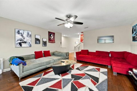 Townhouse in Tampa, Florida 4 bedrooms, 234.67 sq.m. № 2418323 - photo 15