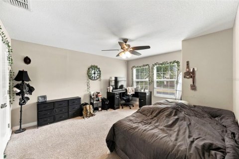 Townhouse in Tampa, Florida 4 bedrooms, 234.67 sq.m. № 2418323 - photo 7
