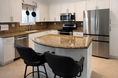 Casa en venta en Miami, Florida, 3 dormitorios, 139.54 m2 № 2008143 - foto 11