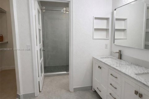 Casa en venta en Miami, Florida, 3 dormitorios, 139.54 m2 № 2008143 - foto 18