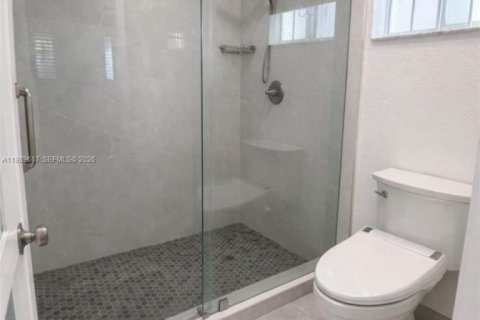 Casa en venta en Miami, Florida, 3 dormitorios, 139.54 m2 № 2008143 - foto 19