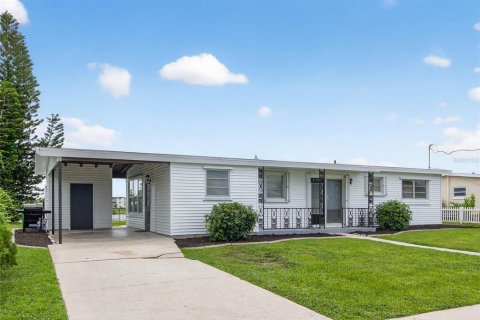 Casa en venta en Port Charlotte, Florida, 2 dormitorios, 115.29 m2 № 1912851 - foto 3