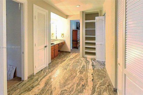 House in Palm Beach Gardens, Florida 4 bedrooms, 277.03 sq.m. № 1476062 - photo 15